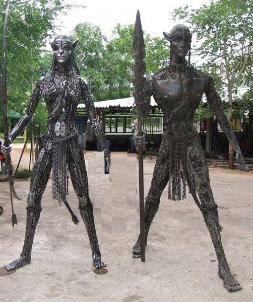 Statue avatar metal