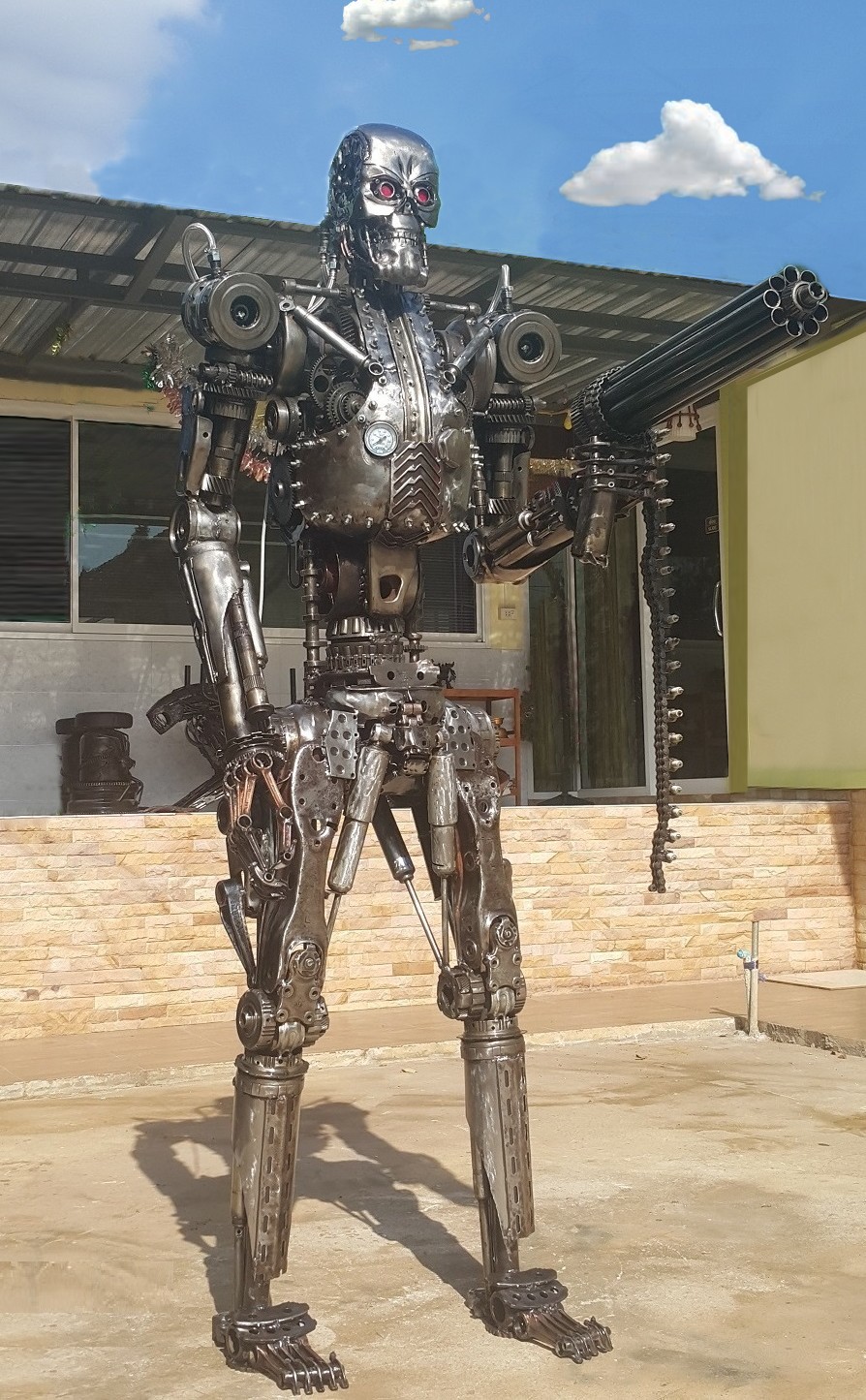 Statue de terminator en métal